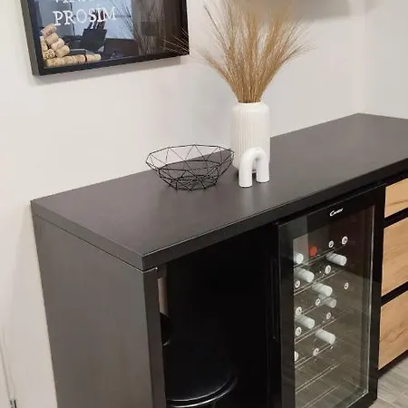 Sklep 353 * Velké Bílovice